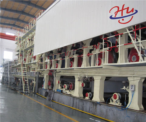 Máquina acanalada inútil 40T/D de la fabricación de papel de 2400 milímetros para el reciclaje del cartón