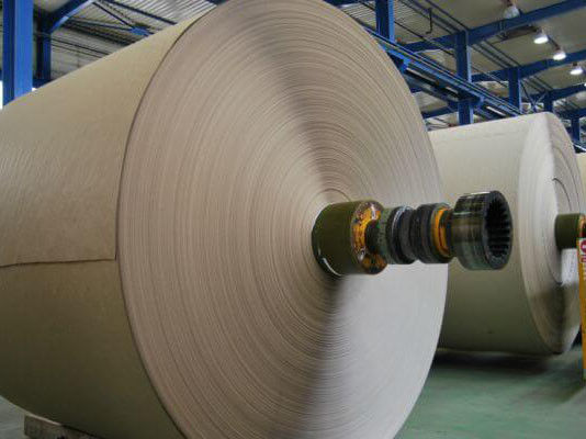 La máquina de alta resistencia de la fabricación de papel de Kraft 3200 milímetros acanaló estriar del arte