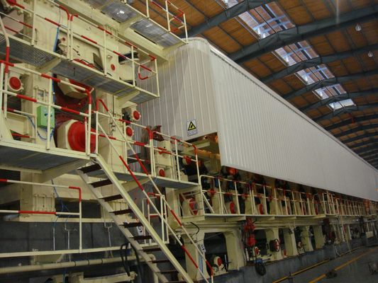La producción diaria modificada para requisitos particulares 500Tons acanaló la máquina de la fabricación de papel del cartón