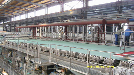 Testliner Kraft acanaló la maquinaria 2900m m de la fabricación de papel 50 T/D 240m/Min
