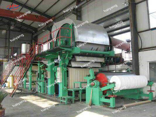 el papel usado de 1800m m recicla la máquina de la fabricación de papel de papel higiénico del rollo enorme