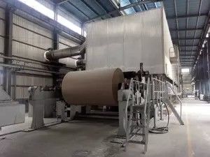 Recicle la maquinaria de fabricación de papel Kraft Máquina para fabricar papel corrugado de pulpa de madera