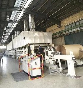 tablero de papel a dos caras de 2400m m que hace máquina alto rendimiento automático