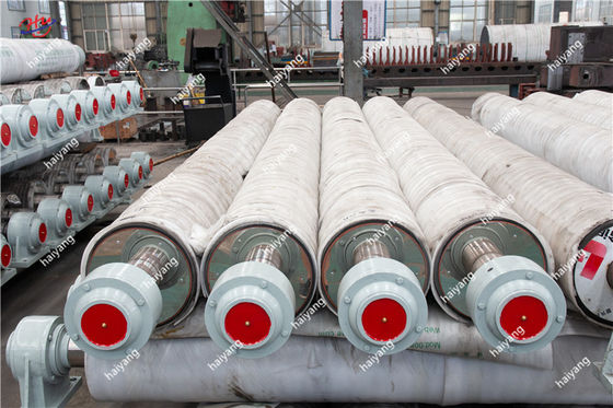 cadena de producción enorme del rollo de Kraft de la máquina de papel de Kraft del trazador de líneas de la cartulina de 2400m m