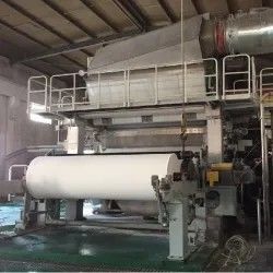 Máquina de la fabricación del papel seda del rollo enorme con el secador de 3200m m