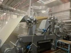 3500 milímetros de papel higiénico que hace máquina la producción los 300m/minuto del rollo enorme